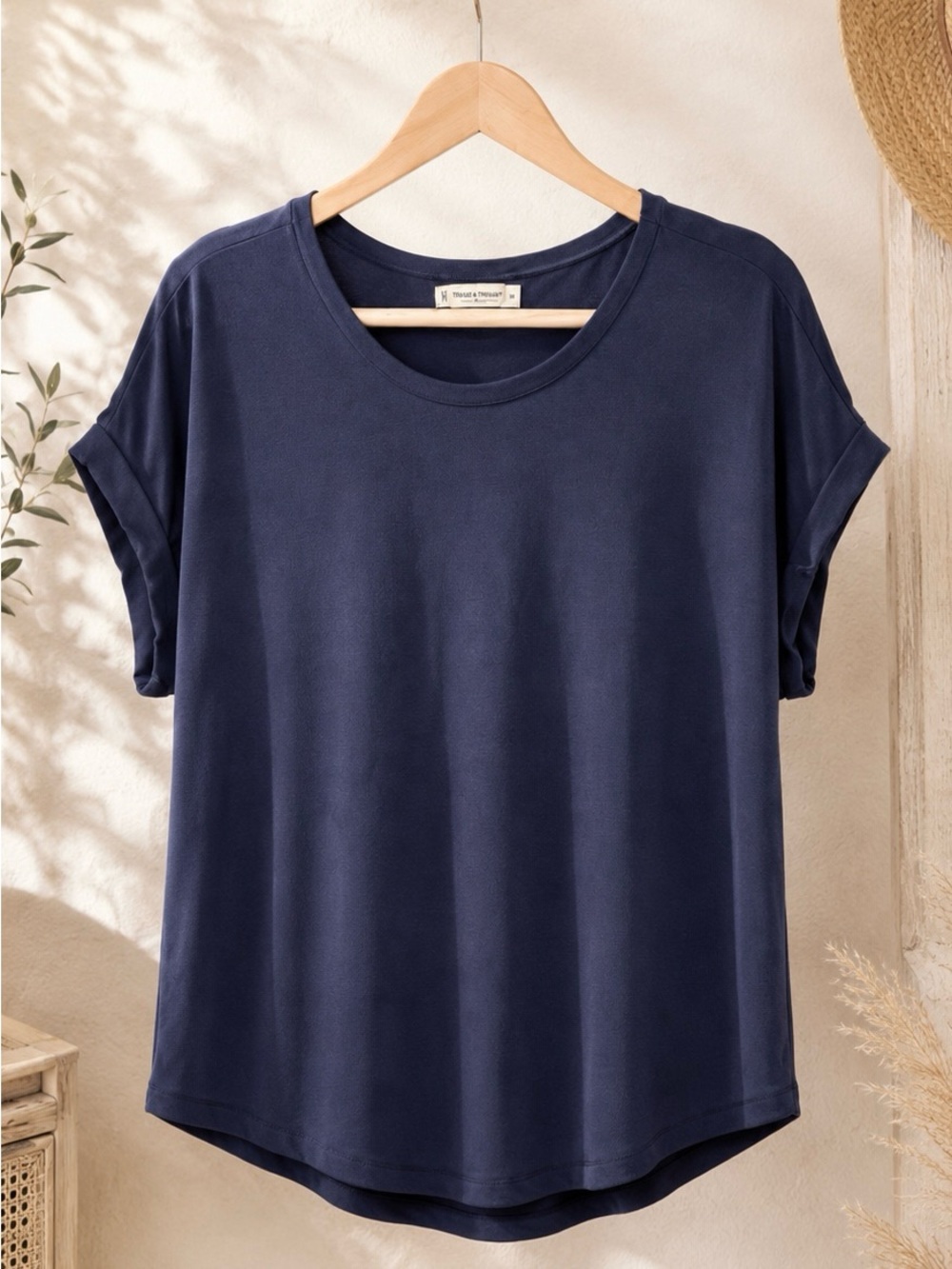 ✨ Lucky Brand Navy Blue Sandwash Top Dolman Tee Size M ✨
